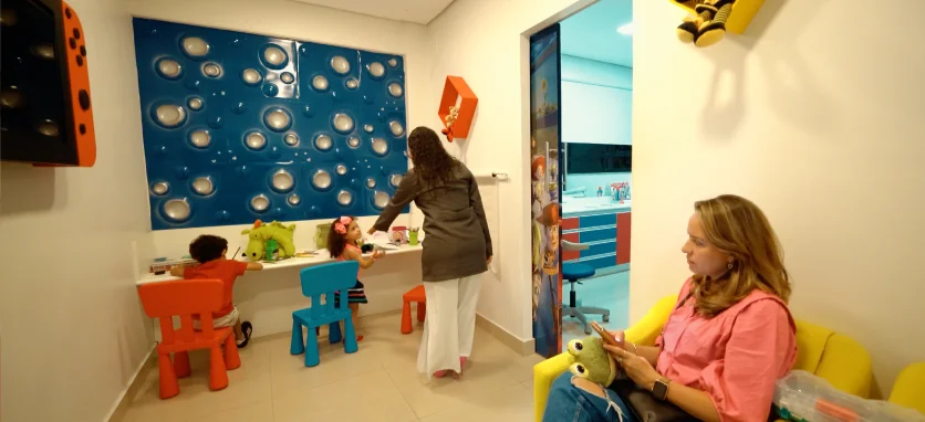 kids-waiting-room.d5660af7